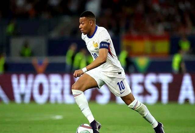 姆巴佩遭遇七连败，西班牙队教练面临压力！